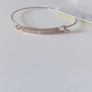 BP gold bracelet